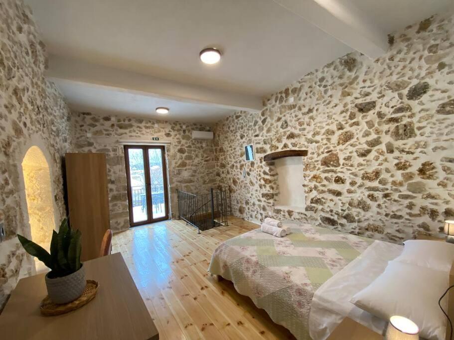 Stavlos Traditional Suite Atsipopoulo Екстериор снимка