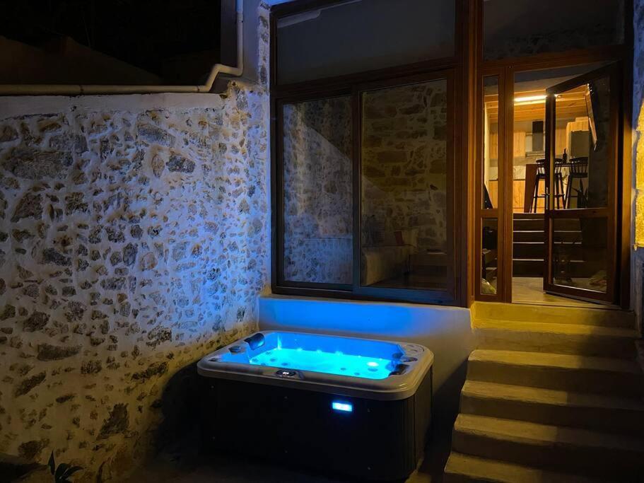 Stavlos Traditional Suite Atsipopoulo Екстериор снимка