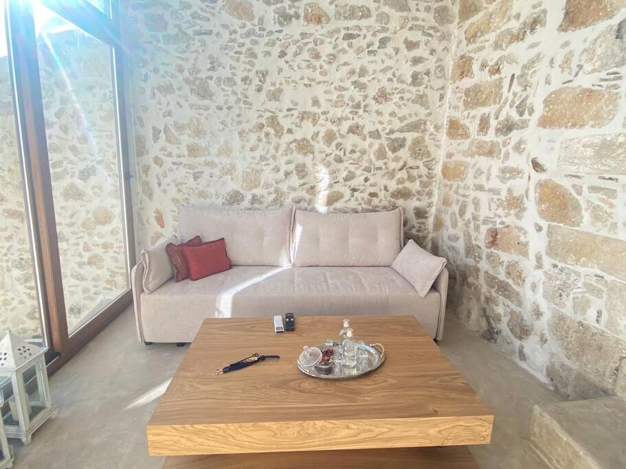 Stavlos Traditional Suite Atsipopoulo Екстериор снимка